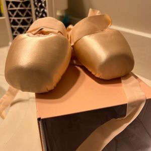 Bloch 5.5 XX EuroStretch Pointe shoes